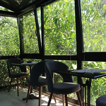 Хостел 42 Скоп'є