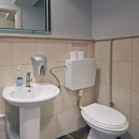 Хостел 42 Скоп'є