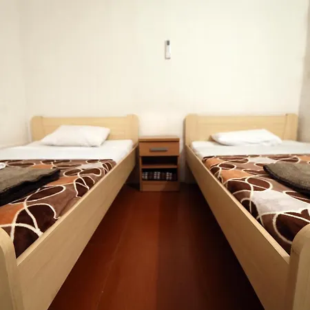 42 Hostel *